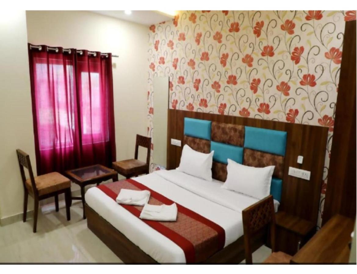 Hotel Royal Villa 2, 암리차르 외부 사진